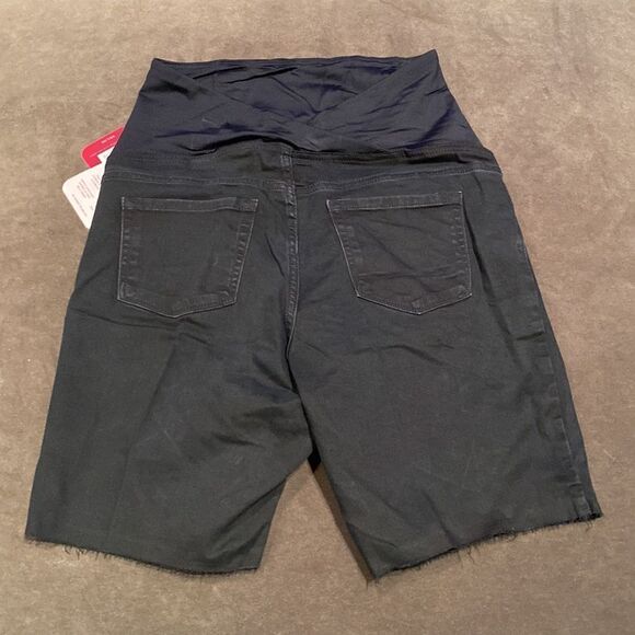 Isabel Black Maternity Shorts with Crossover Panel Size 12 NWT - Picture 2 of 7